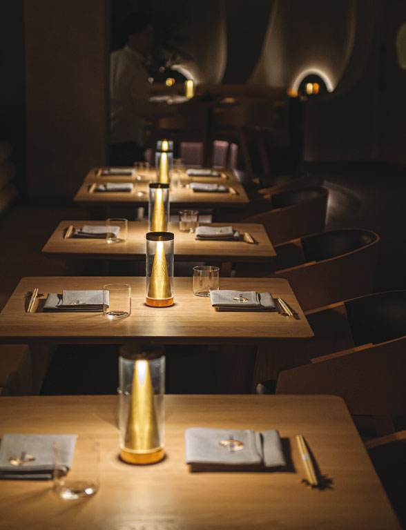 Luminaire sans fil pour restaurant Marrakech Carré Lighting Marrakech Luminaire sans fil pour restaurant Marrakech Carré Lighting Marrakech