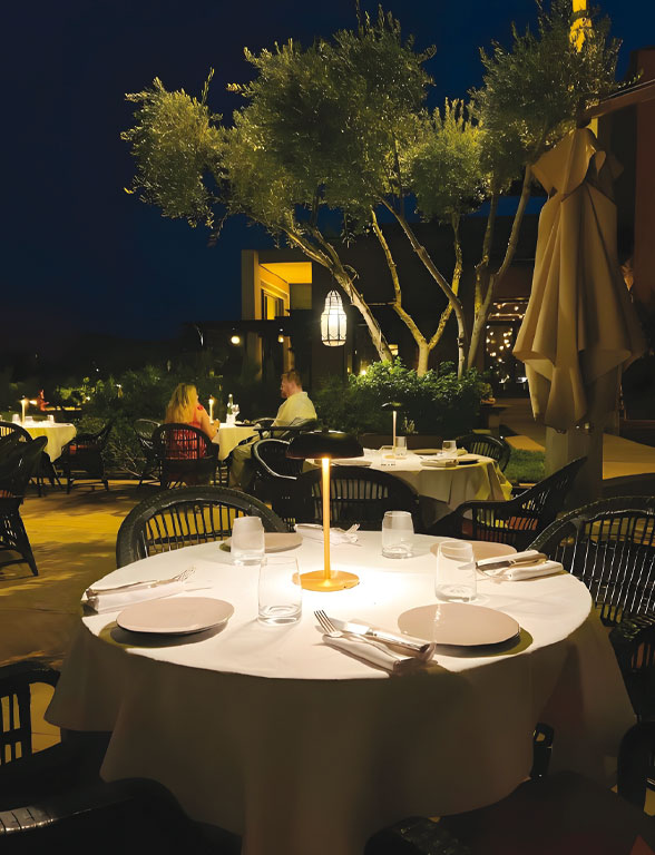 Luminaire sans fil pour restaurant Marrakech Carré Lighting Marrakech Luminaire sans fil pour restaurant Marrakech Carré Lighting Marrakech