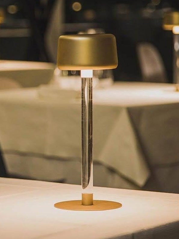 Carré Lighting<br />
La lumière sans fil<br />
Marrakech - Sidi-Ghanem